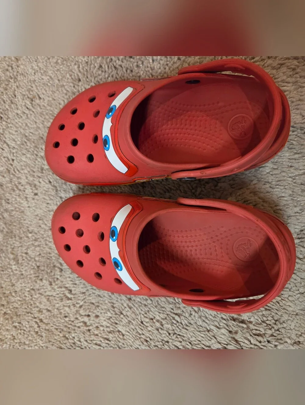 CROCS Kids Lightning McQueen Red Clogs - Picture 6 of 7